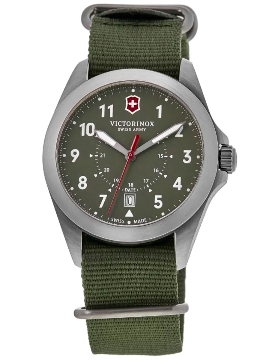 Victorinox Swiss Army Heritage Quartz Green Dial Nylon Strap Reloj de hombre