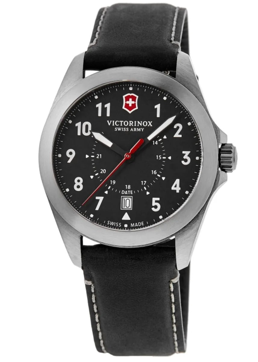 Victorinox Swiss Army Heritage Quartz Black Dial Leather Strap Reloj de hombre