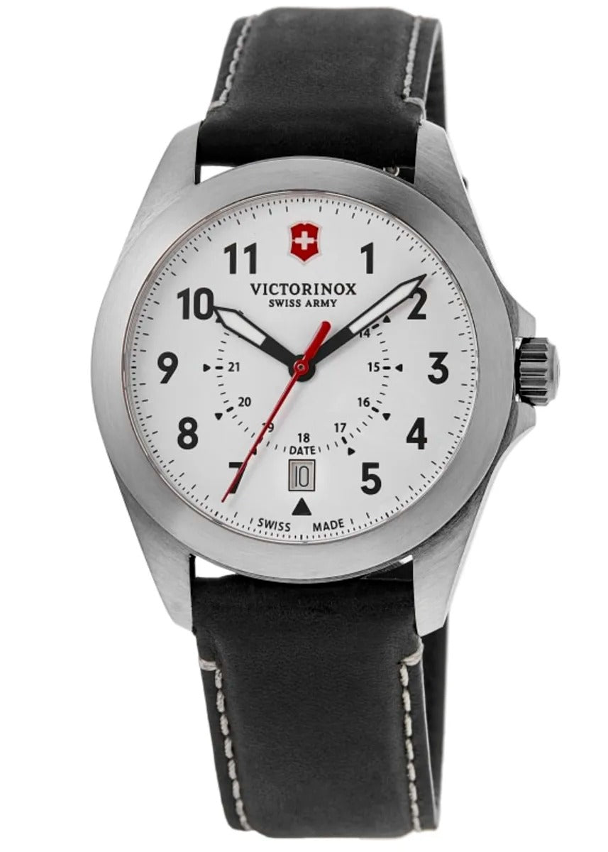 Victorinox Swiss Army Heritage Quartz White Dial Black Leather Strap Reloj de hombre